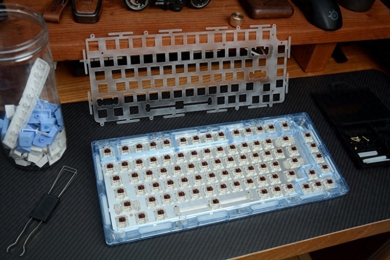 双灯区、软硬双结构，Miel M75 Blue Flurry亚克力三模机械键盘