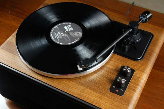 赛塔林PARON Pro黑胶唱机，用黑胶唱片打开最纯粹的音乐形式