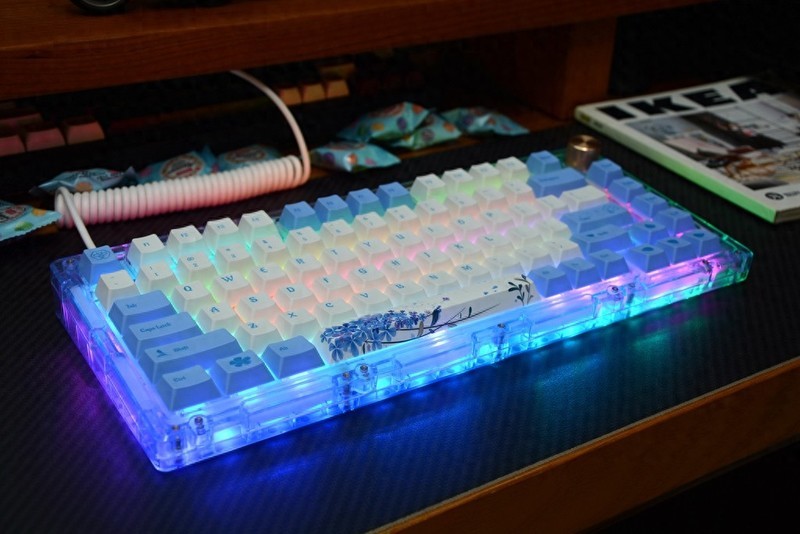 双灯区、软硬双结构，Miel M75 Blue Flurry亚克力三模机械键盘