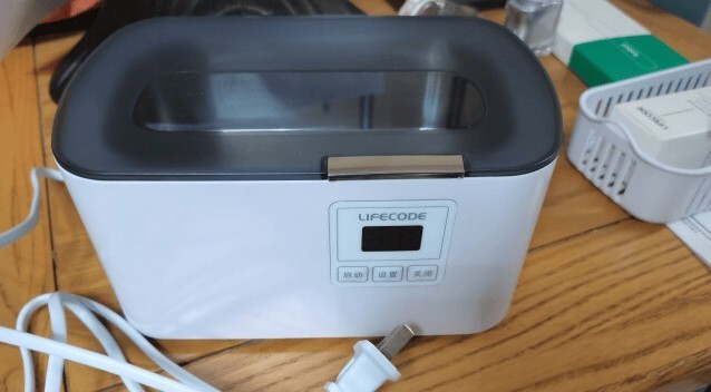 苏泊尔好还是希亦超声波清洗机好？眼镜可以用超声波清洗机洗吗？