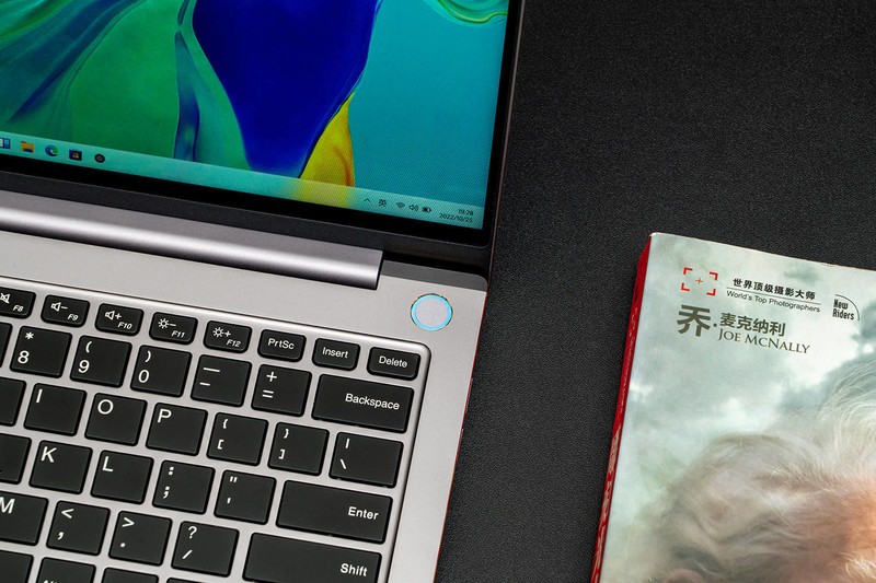 英特尔再战独显，锐炫A370M剑指轻薄本，雷神T-BOOK 14深度评测