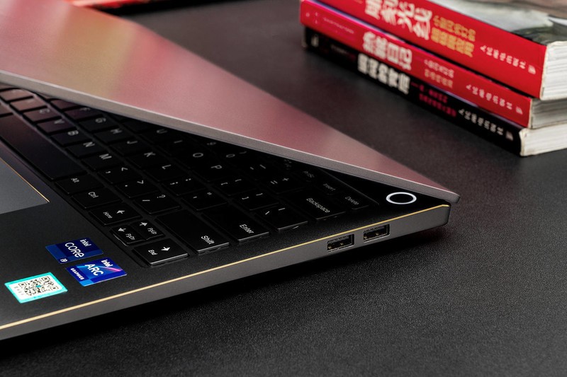 英特尔再战独显，锐炫A370M剑指轻薄本，雷神T-BOOK 14深度评测