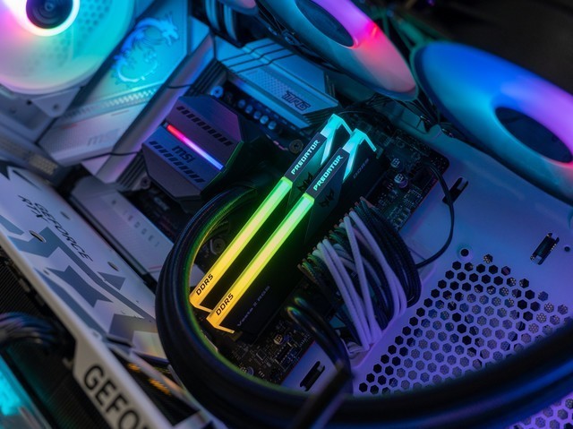 一招教你把DDR5内存延迟压到D4水平，宏碁掠夺者Predator Vesta II 6000MHz内存超频分