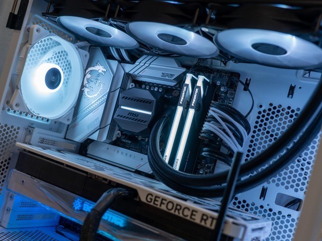 一招教你把DDR5内存延迟压到D4水平，宏碁掠夺者Predator Vesta II 6000MHz内存超频分