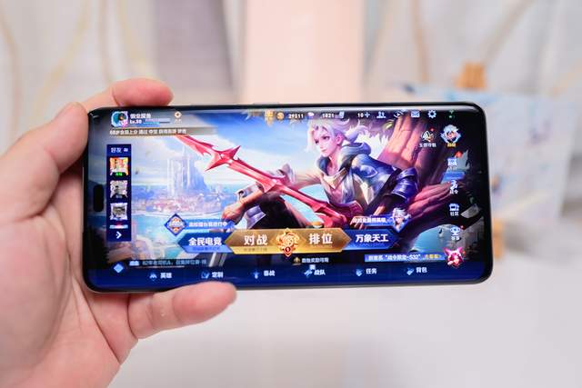 荣耀90 Pro星钻银体验，写真人像+护眼好屏，为爱美的你量身打造