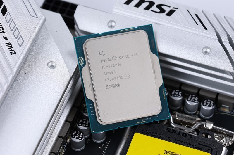 金泰克战虎D5-7200MHz搭配Z790MPOWER实测，轻松一键OC 8400MHz