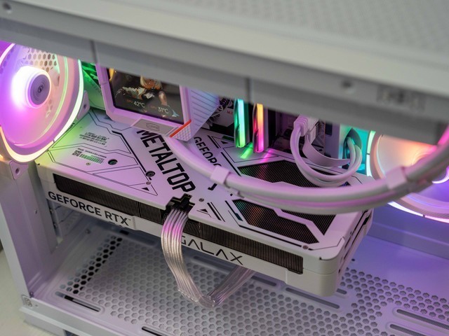 生产力和游戏都想要！英特尔U7 265K+七彩虹Z890M战列舰装机分享