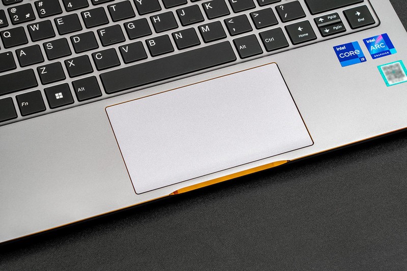 英特尔再战独显，锐炫A370M剑指轻薄本，雷神T-BOOK 14深度评测