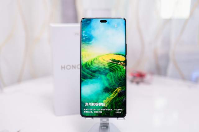 荣耀90 Pro星钻银体验，写真人像+护眼好屏，为爱美的你量身打造