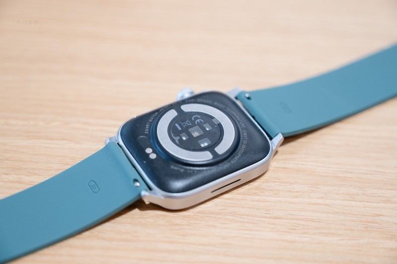 腕上健康顾问，也是生活助手，圆道妙医心电手表