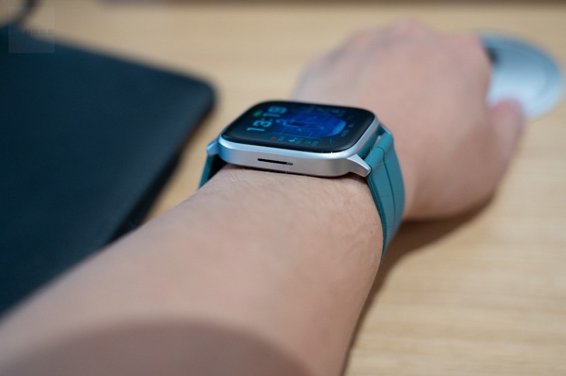 腕上健康顾问，也是生活助手，圆道妙医心电手表