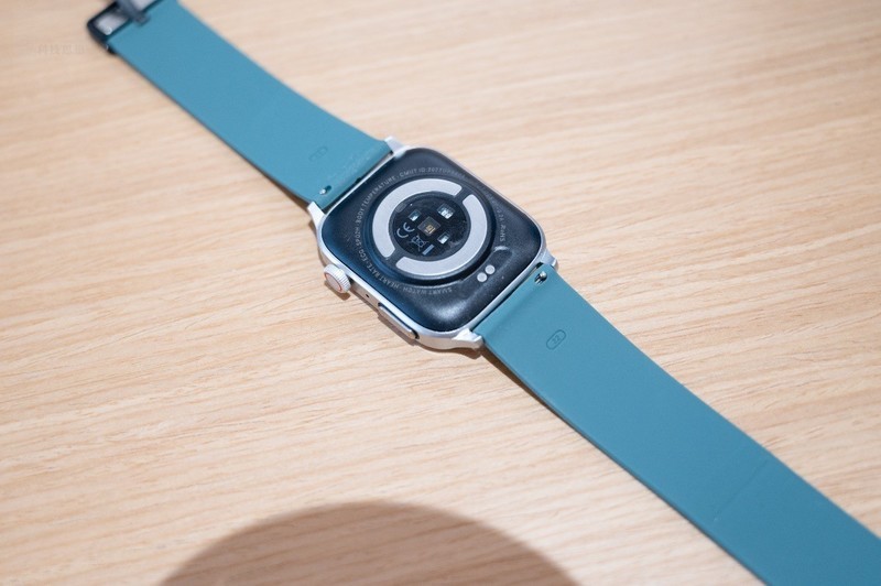 腕上健康顾问，也是生活助手，圆道妙医心电手表