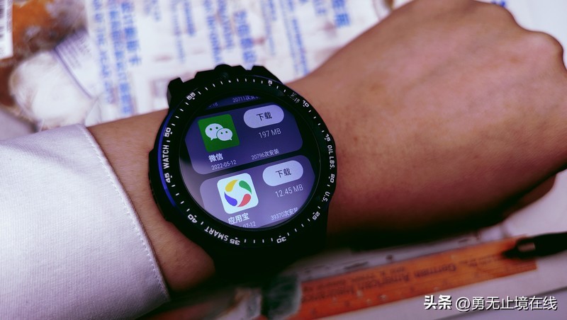 2023年智能手表将发生重大改变，加入人工智能技术，谁将成为主题