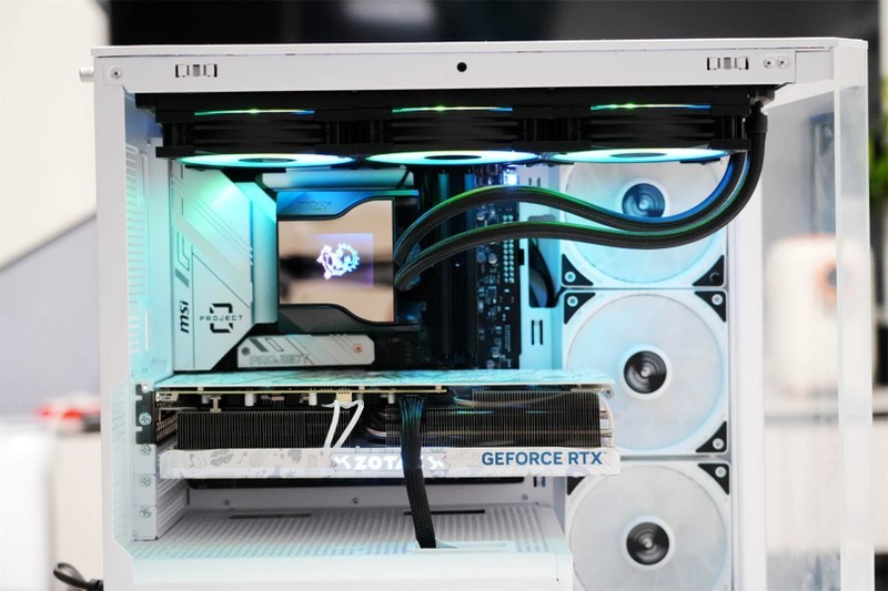 强劲散热，静谧体验：台达AK-12B-W散热风扇你的优秀之选！