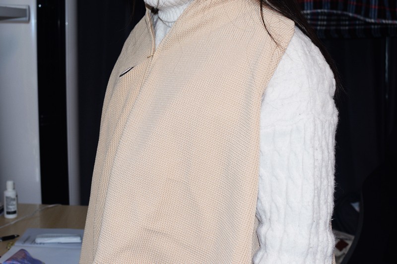 让温暖与科技同行 酷轻松石墨烯多功能发热披肩盖毯