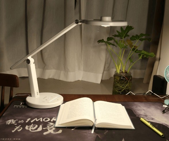 孩子用的灯什么样的好？五大专业护眼灯品牌排行曝光！