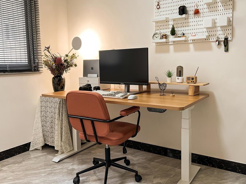 乐歌E5-N智能电动升降桌：电脑桌最佳解决方案就是一步到位