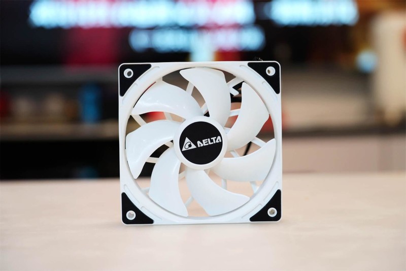 强劲散热，静谧体验：台达AK-12B-W散热风扇你的优秀之选！