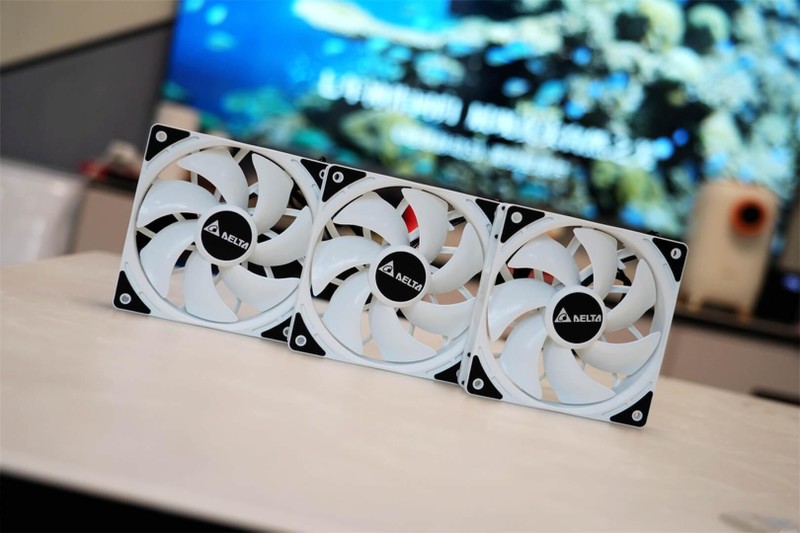 强劲散热，静谧体验：台达AK-12B-W散热风扇你的优秀之选！