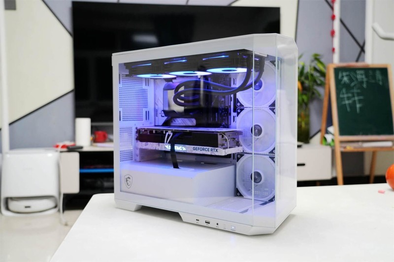 强劲散热，静谧体验：台达AK-12B-W散热风扇你的优秀之选！