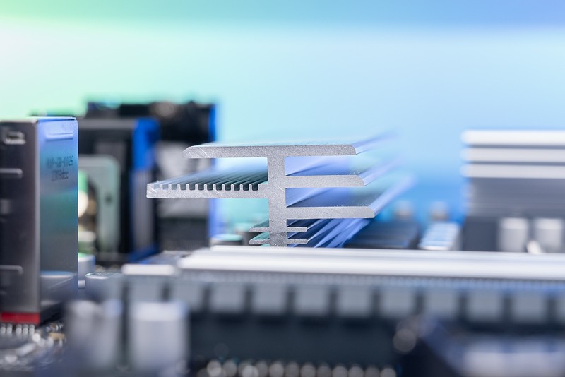 轻消费时代好选择，技嘉主流级B760魔鹰赏析