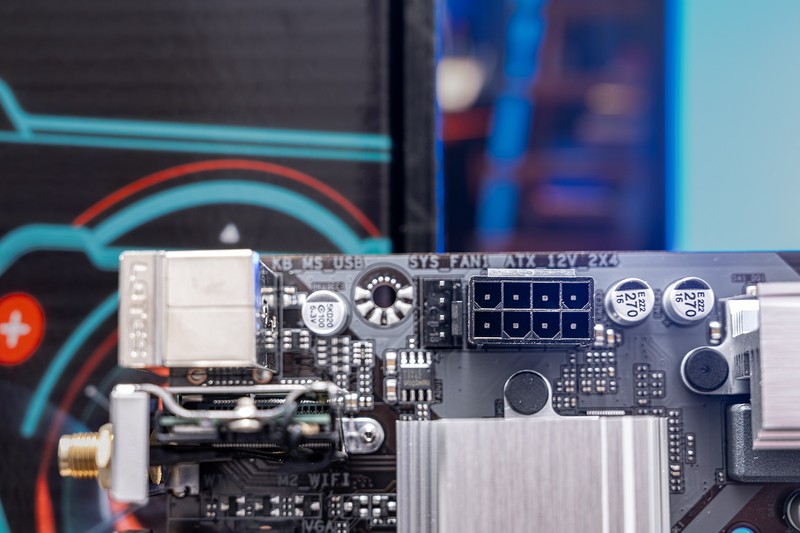 轻消费时代好选择，技嘉主流级B760魔鹰赏析