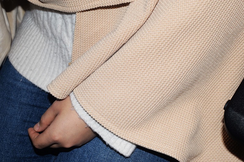 让温暖与科技同行 酷轻松石墨烯多功能发热披肩盖毯