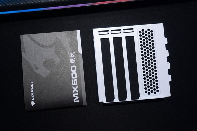 最便宜模块机箱！骨伽乘风机箱发布，500元价位散热模块机箱王者