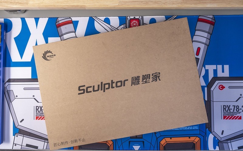 好玩的生产工具，雕塑家MF156LR便携触控显示器趣味评测