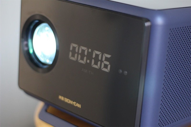 海思芯片+华为生态，高性价比投影仪来袭，希影H9 Max多方面实测