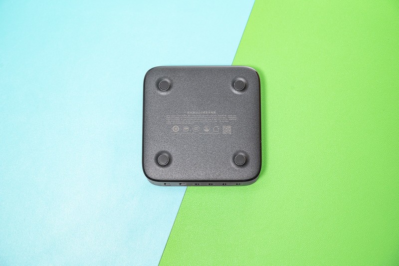 生活要做减法，半职业摄影师谈EDC，绿联200W氮化镓充电器一打六