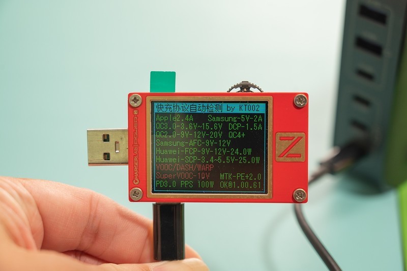 生活要做减法，半职业摄影师谈EDC，绿联200W氮化镓充电器一打六