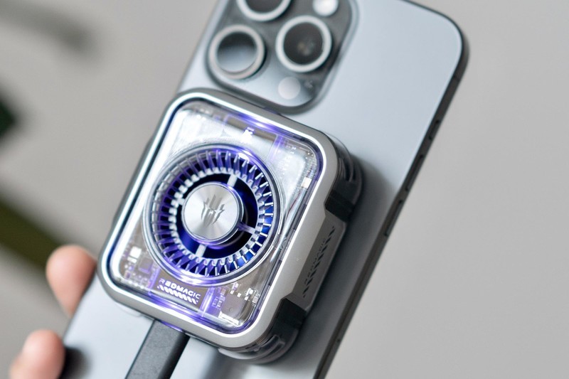 不服来战！红魔磁吸散热器5Pro上手体验，36W超强制冷