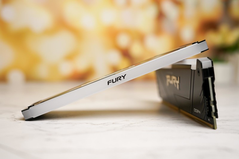 给AM4平台扩容升级，金士顿FURY Beast RGB DDR4-3733MHz使用体验