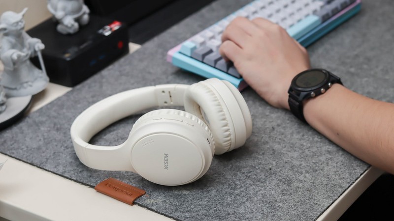 又到了选头戴式耳机的季节！西圣H1详评：百元卷王果然名不虚传！