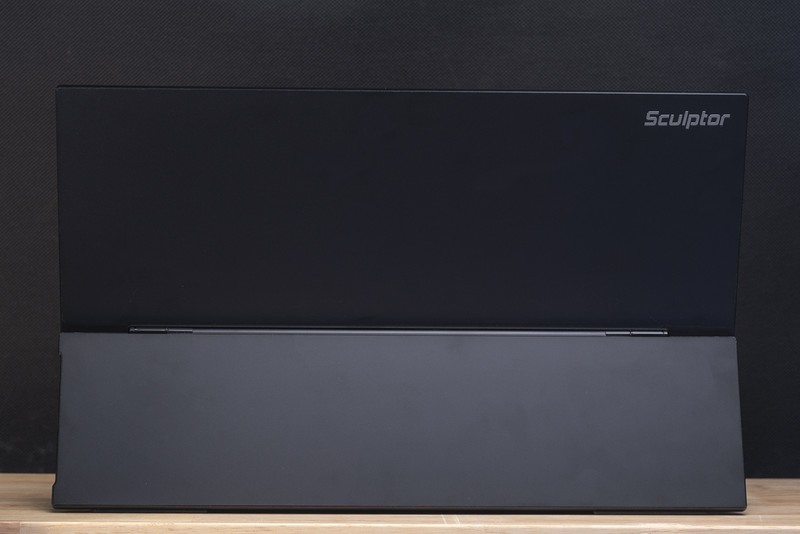 好玩的生产工具，雕塑家MF156LR便携触控显示器趣味评测