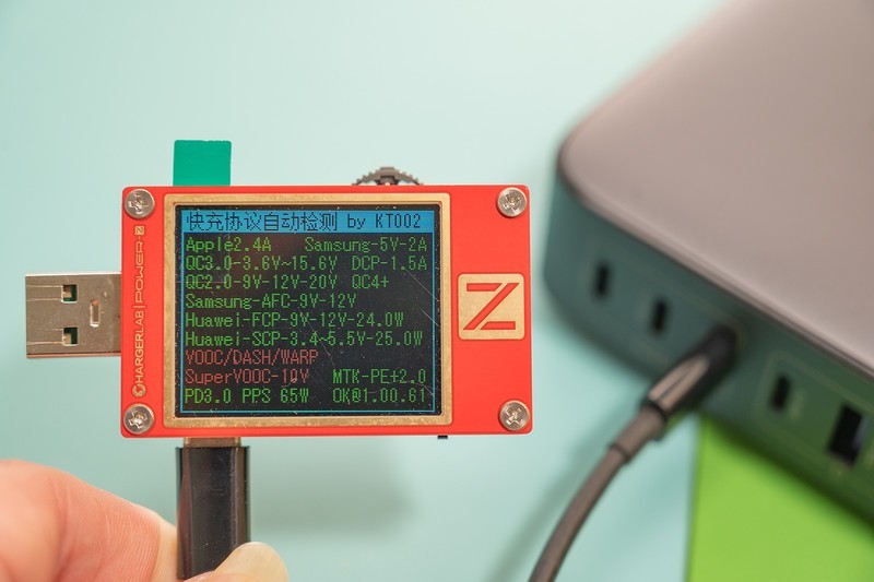 生活要做减法，半职业摄影师谈EDC，绿联200W氮化镓充电器一打六