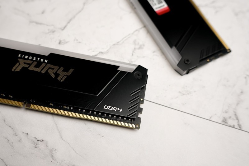 给AM4平台扩容升级，金士顿FURY Beast RGB DDR4-3733MHz使用体验