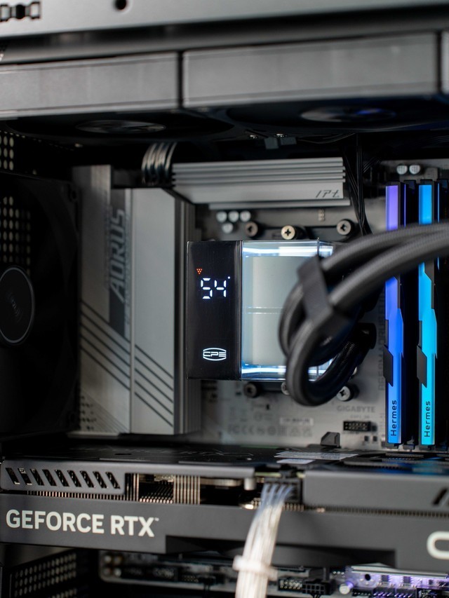 千元主板驾驭AMD 锐龙9 9900X，技嘉B650M冰雕使用分享