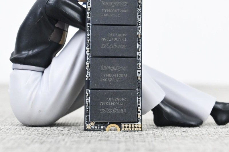 七彩虹CN700 PRO 2TB固态硬盘开箱试玩：PCIE4.0时代经典方案