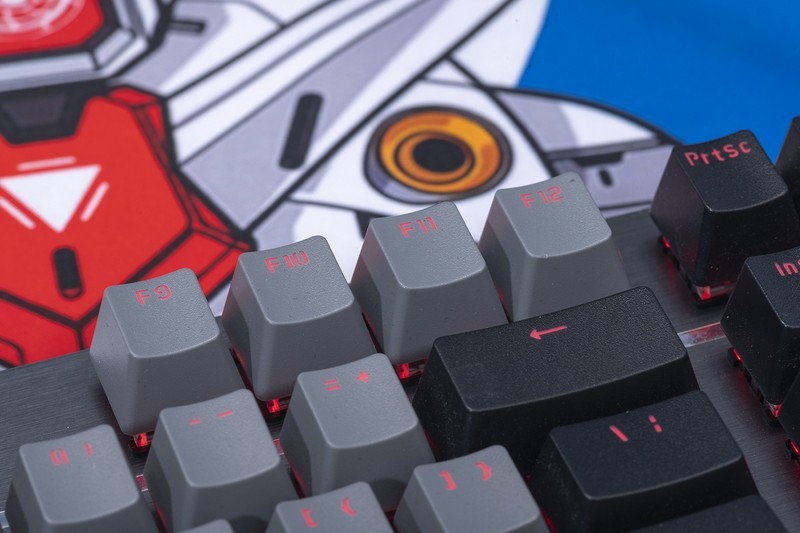 金属简约风，多样化选择，迪摩F8十字军机械键盘