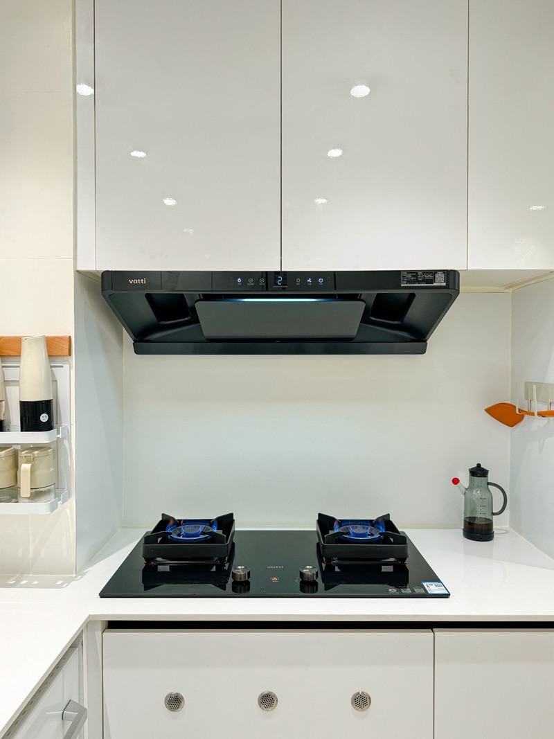 一做饭厨房就“云雾缭绕”，还好华帝烟机“救了我”