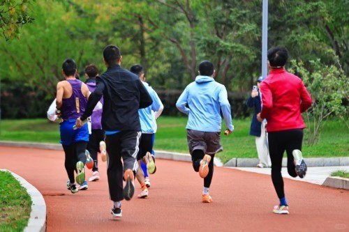 六年跑步爱好者亲测：深度对比Bose、漫步者、南卡等开放式耳机！