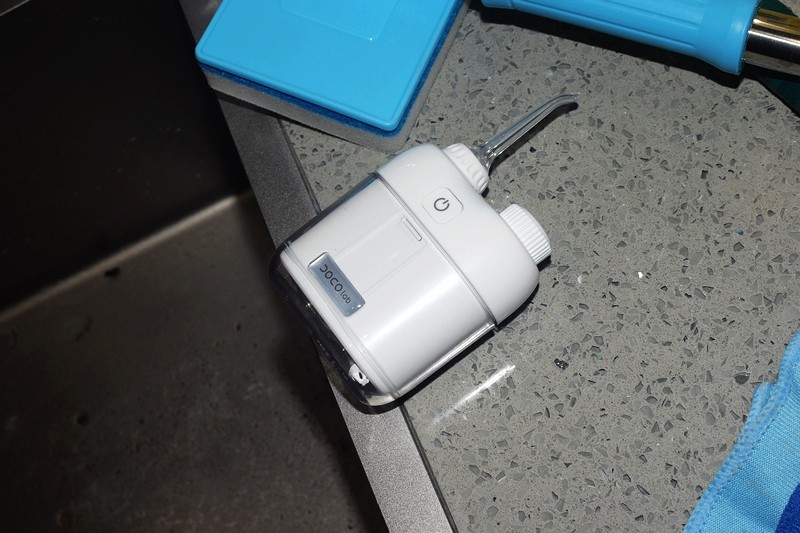 装进口袋的精灵 DOCO MINI口袋冲牙器