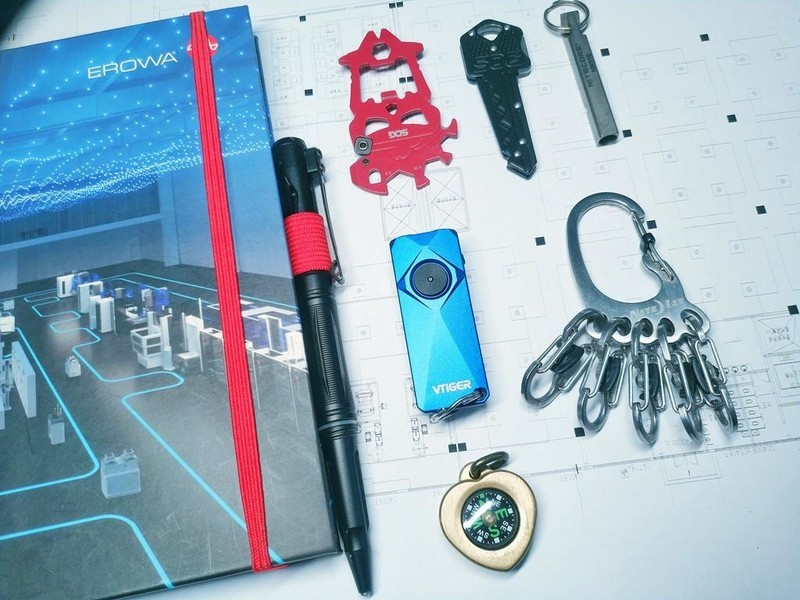 极致便携与强大性能的完美融合：vtiger蔚虎K1迷你EDC钥匙扣手电