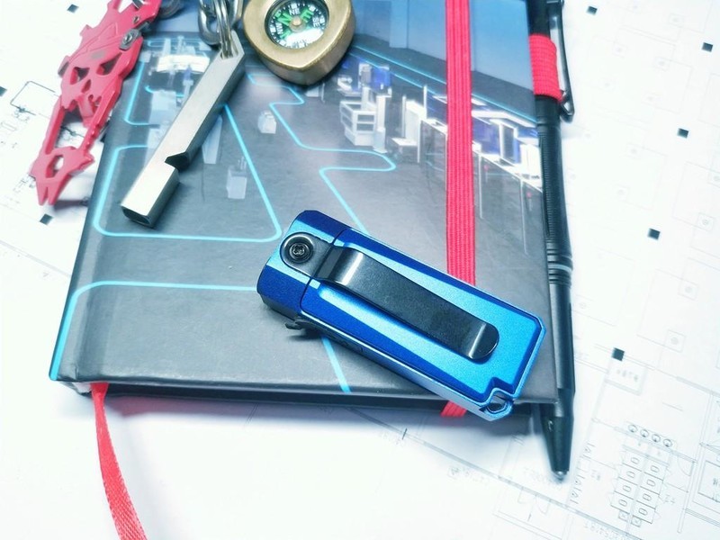 极致便携与强大性能的完美融合：vtiger蔚虎K1迷你EDC钥匙扣手电