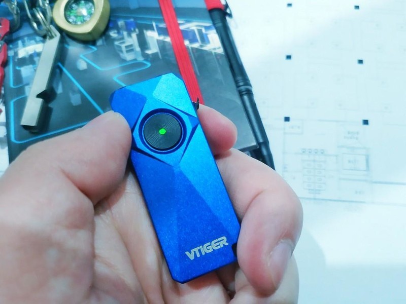 极致便携与强大性能的完美融合：vtiger蔚虎K1迷你EDC钥匙扣手电