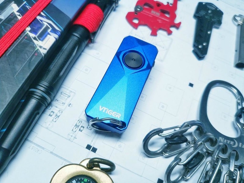 极致便携与强大性能的完美融合：vtiger蔚虎K1迷你EDC钥匙扣手电