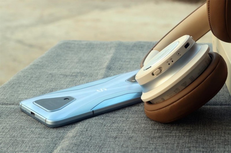 游戏手机也有好音质？搭配达尼IO-6就行，游戏时延表现很棒