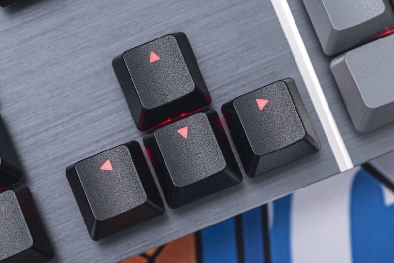 金属简约风，多样化选择，迪摩F8十字军机械键盘